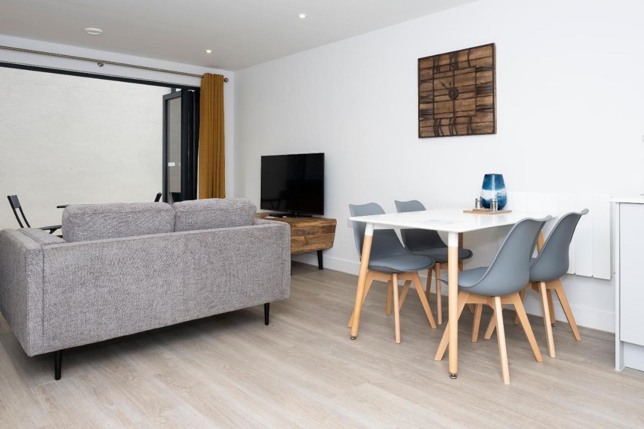 2 Putsborough - Luxury Apartment At Byron Woolacombe, Only 4 Minute Walk To Woolacombe Beach! المظهر الخارجي الصورة