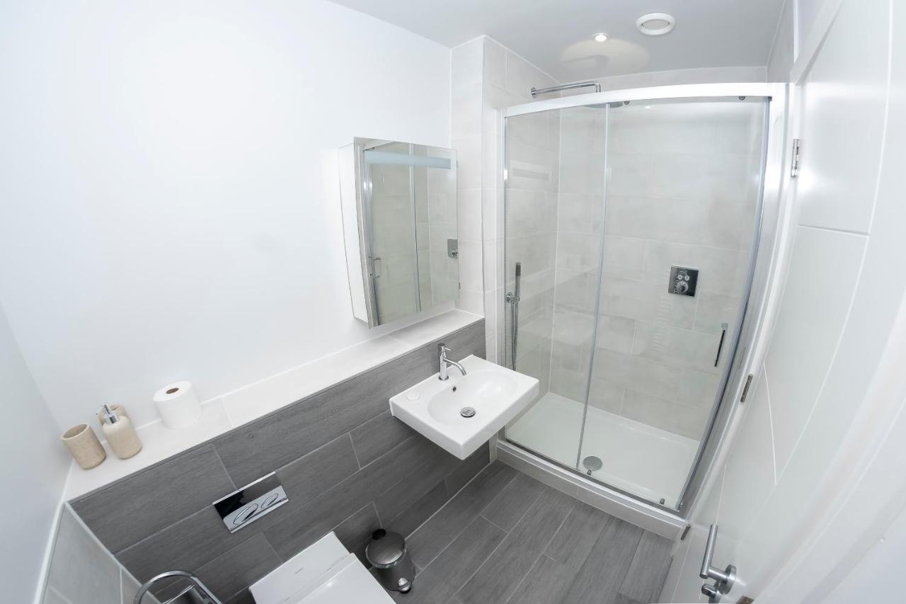2 Putsborough - Luxury Apartment At Byron Woolacombe, Only 4 Minute Walk To Woolacombe Beach! المظهر الخارجي الصورة