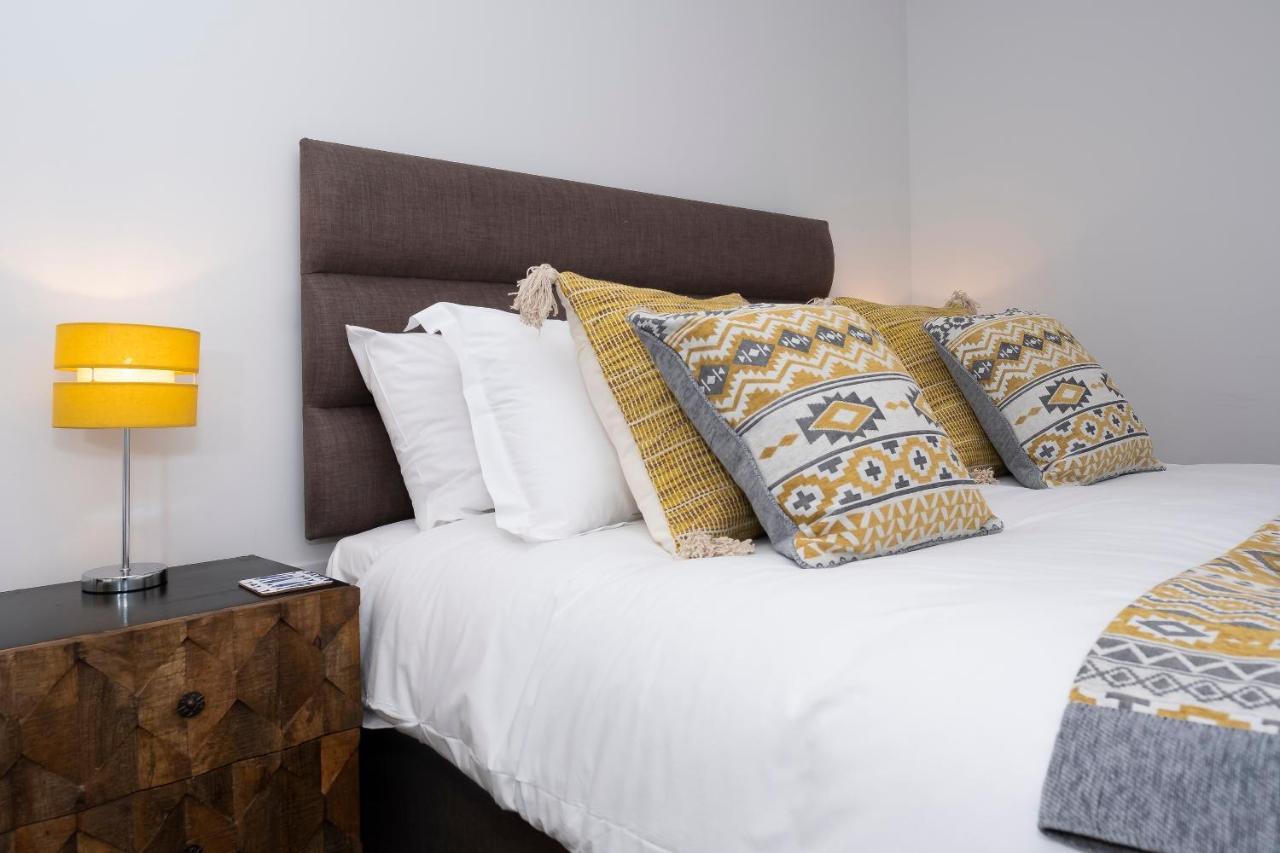 2 Putsborough - Luxury Apartment At Byron Woolacombe, Only 4 Minute Walk To Woolacombe Beach! المظهر الخارجي الصورة