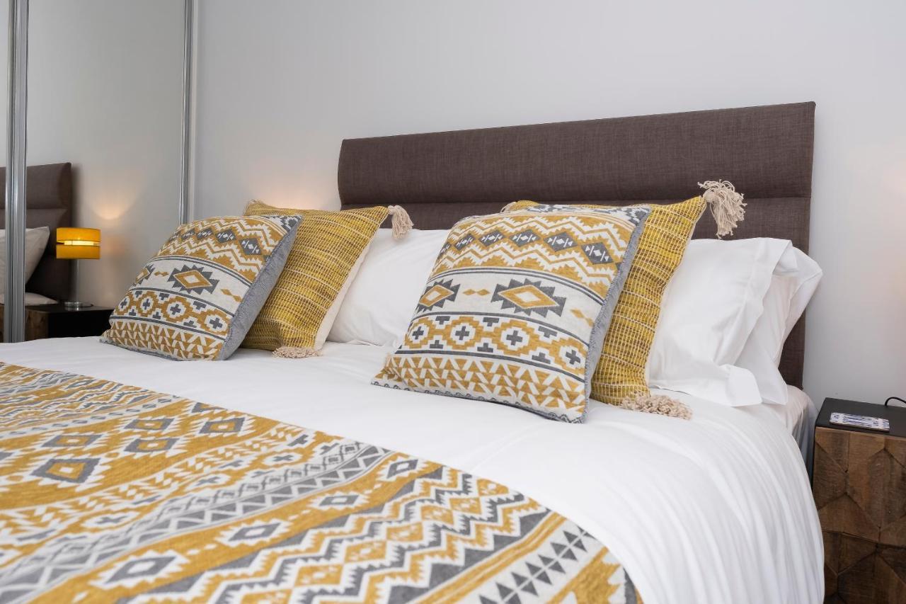 2 Putsborough - Luxury Apartment At Byron Woolacombe, Only 4 Minute Walk To Woolacombe Beach! المظهر الخارجي الصورة